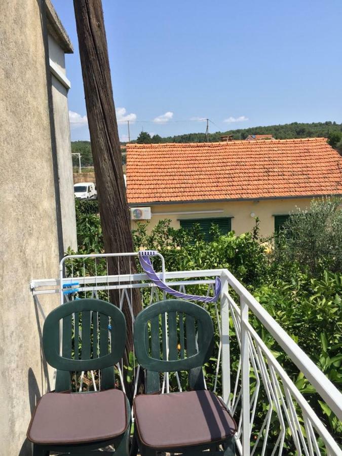 Lorena Stari Grad (Hvar)